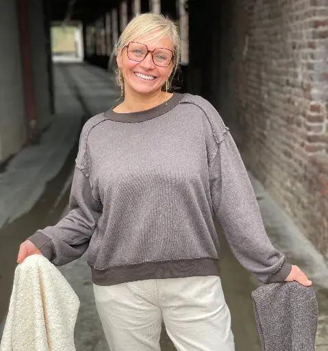 Sweat Coutures Déchirées