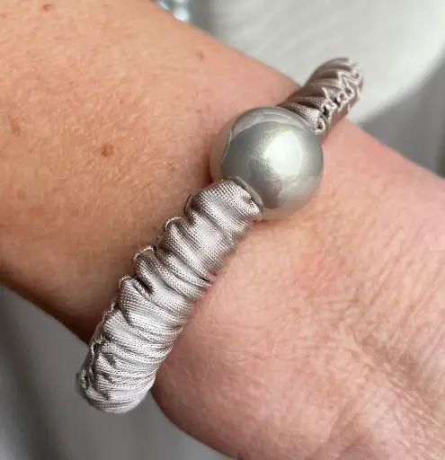 Elastique froncé boule nacrée