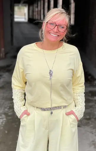 T-shirt manches dentelle