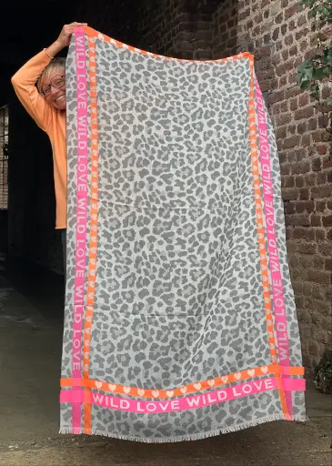 Foulard Léo bord LOVE