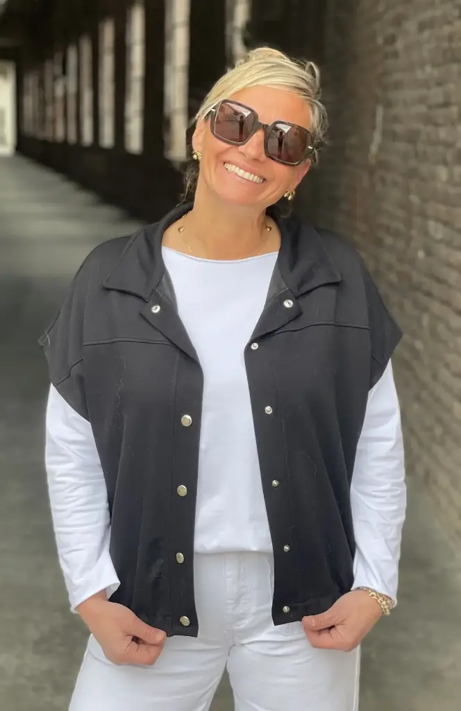 Gilet sans manches pressions