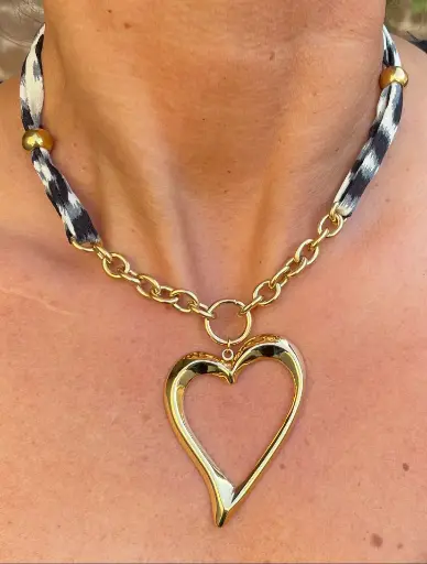 Collier Ruban léo Big coeur K356