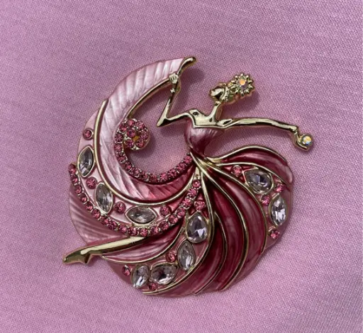 Broche aimant Danseuse Elégante