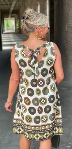 Robe noeud dos boutons