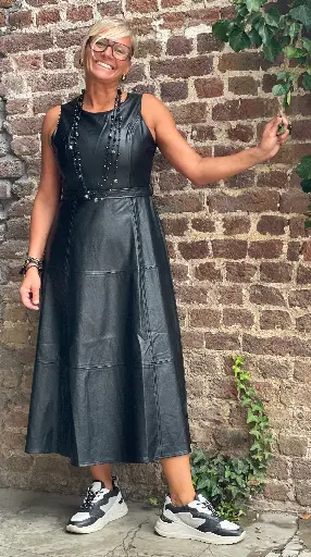 Robe sans manches Simili