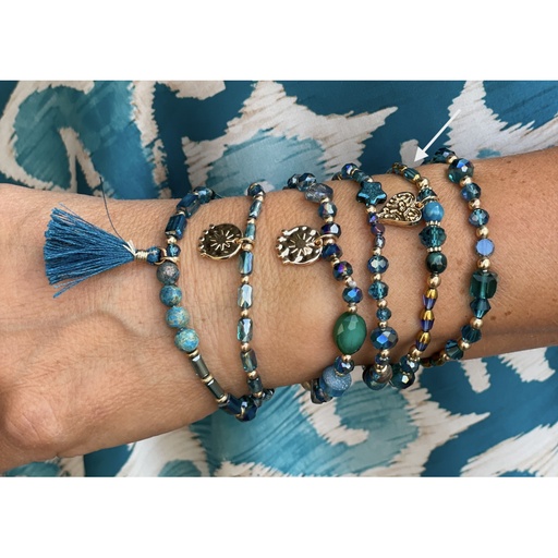 Bracelet petit coeur pendant n°168