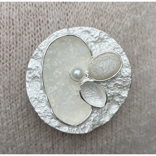 Broche aimant pierre précieuse