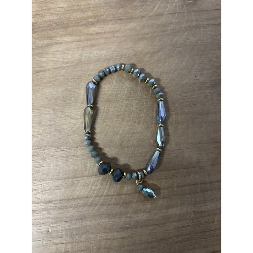 Bracelet différentes perles n°200