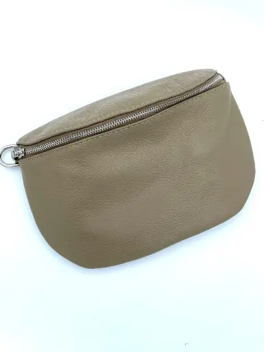 Pochette en cuir grainé grand format