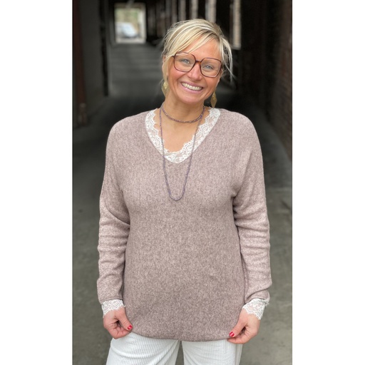 Tshirt V dentelle manches longues