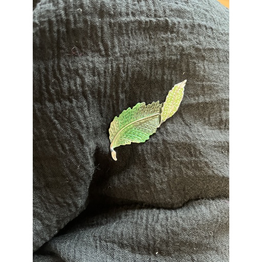 Broche aimant feuille